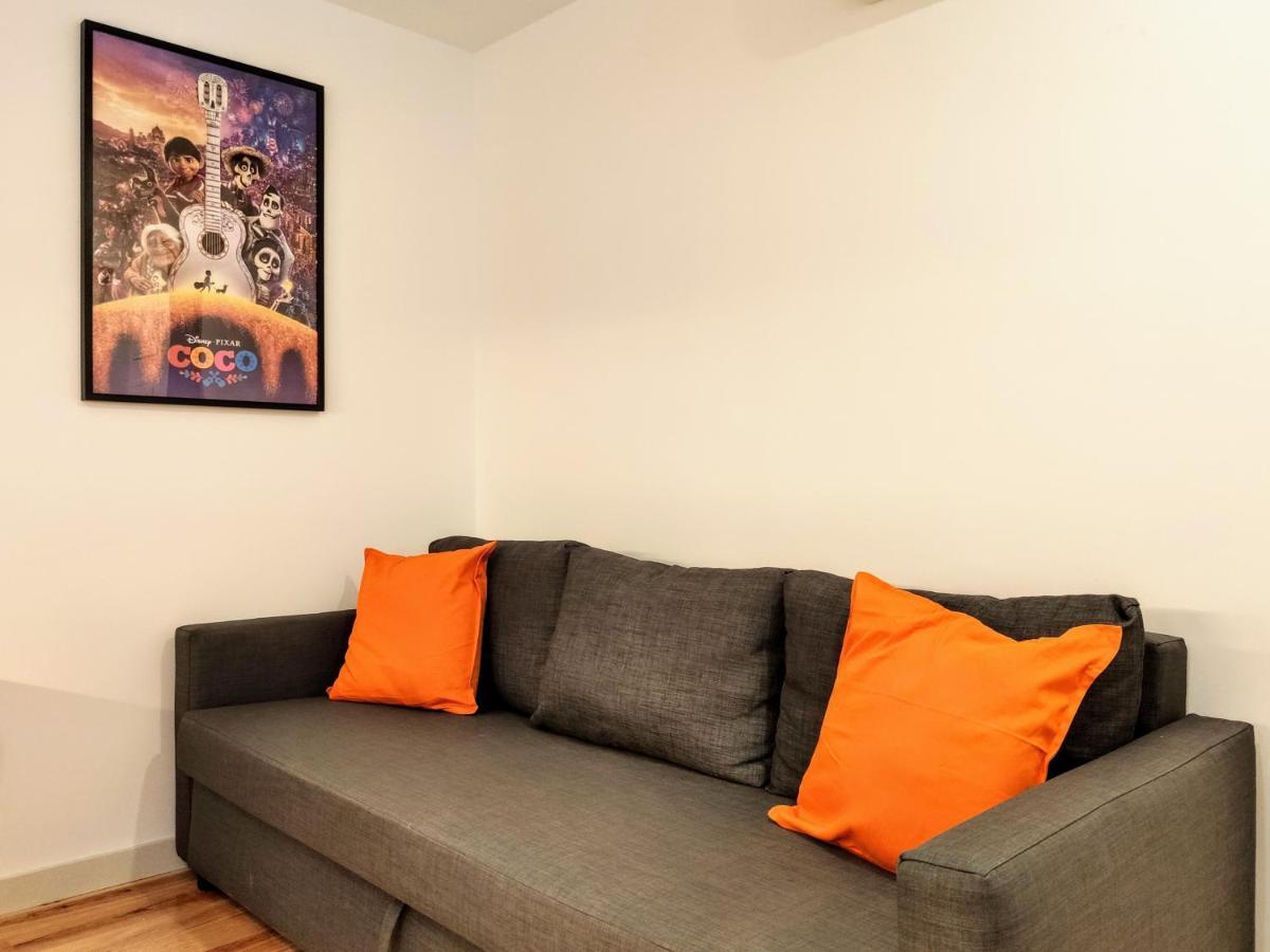 Bombarda Cinema Apartments Porto Buitenkant foto